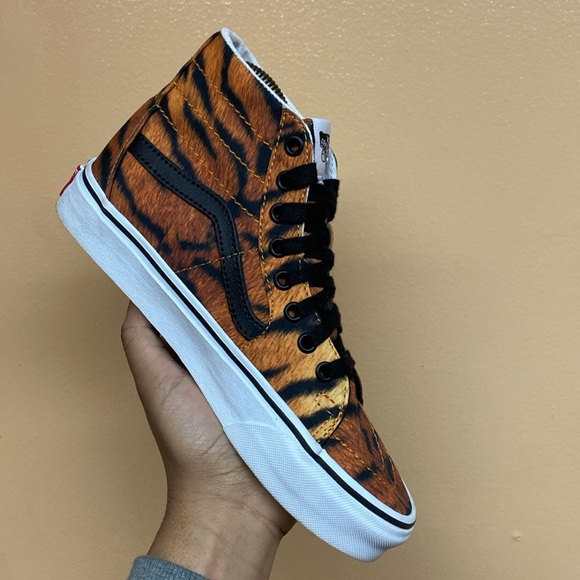 Vans Sk8 HI “Tiger Print” - Picture 14 of 16